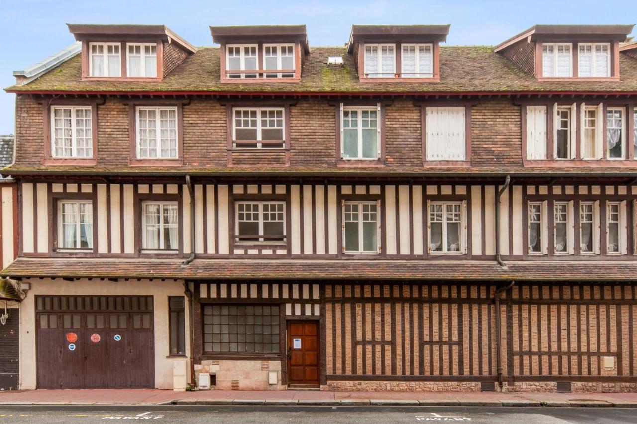 Large And Elegant Studio In Centre 2 Min To The Casino - Welkeys *